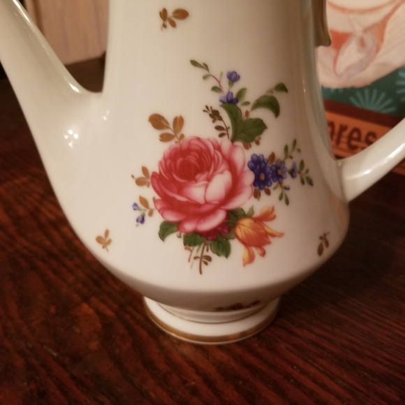 Vintage Noritake Hapsburg Rose coffee pot - Picture 3 of 8